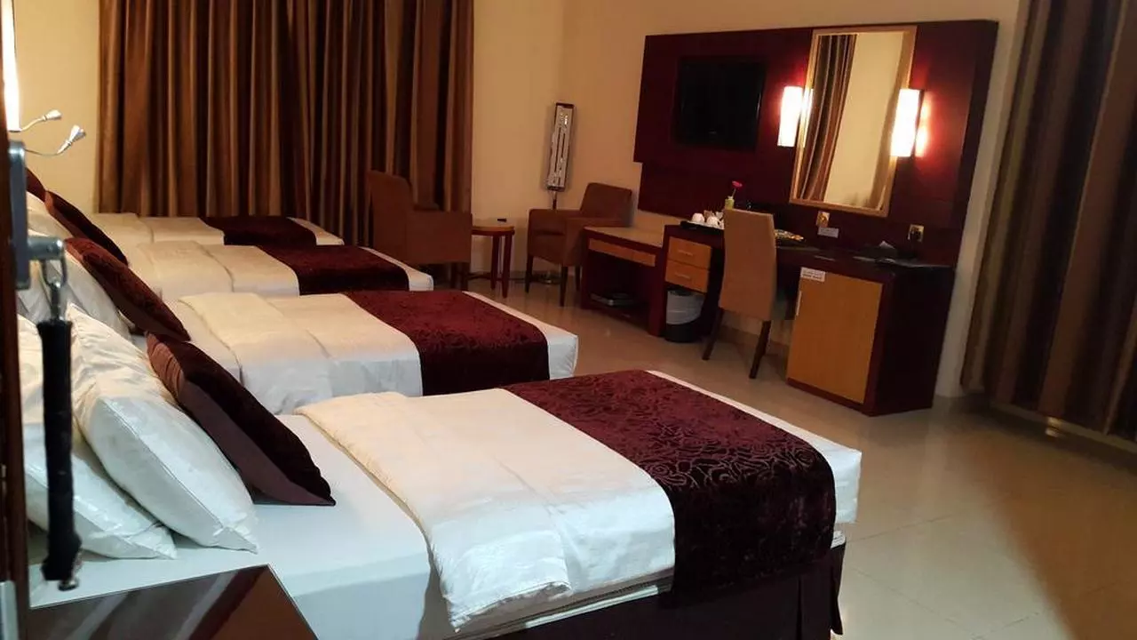 HOTEL PHOENIX_SHABAVIZ (14).jpg